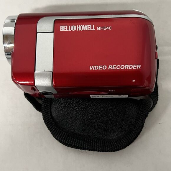 Bell & Howell Video Recorder Camera Red Color LCD Screen 4X Digital Zoom - Picture 3 of 6